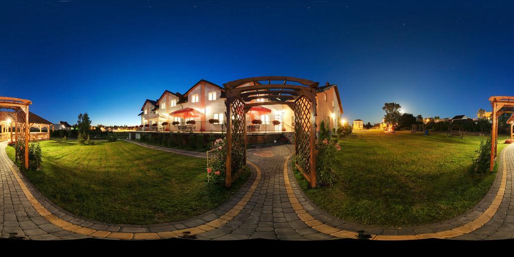 Hotel Restauracja Lorenzo Stopnica Dış mekan fotoğraf