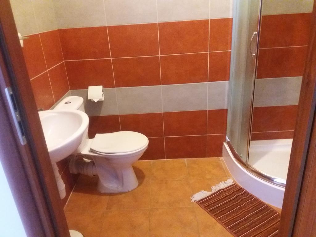 Hotel Restauracja Lorenzo Stopnica Dış mekan fotoğraf